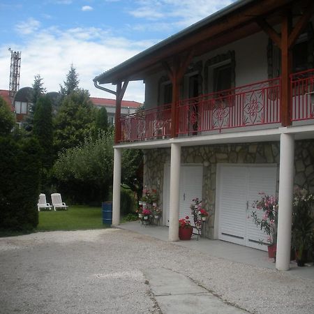 Anna Apartman Heviz Exterior photo