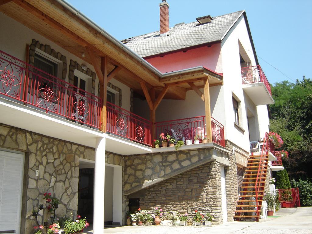 Anna Apartman Heviz Exterior photo